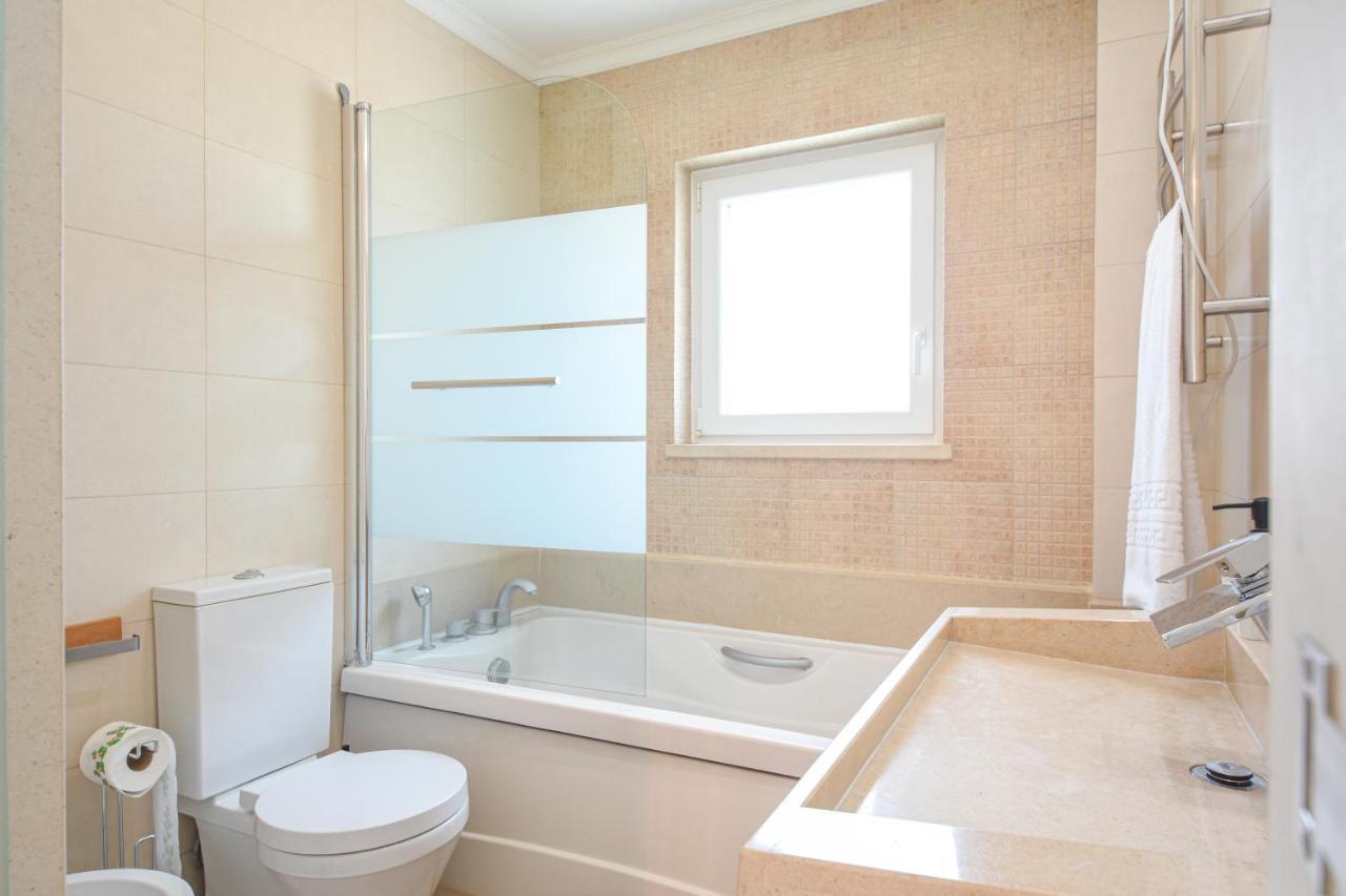 Aroeira Villa With Heated Pool By Golf Course, Beach And Lisbon المظهر الخارجي الصورة