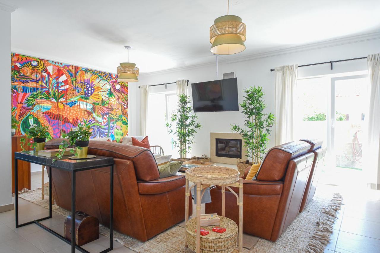 Aroeira Villa With Heated Pool By Golf Course, Beach And Lisbon المظهر الخارجي الصورة