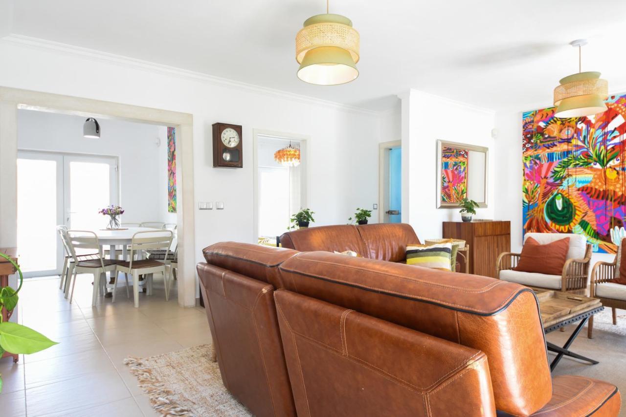 Aroeira Villa With Heated Pool By Golf Course, Beach And Lisbon المظهر الخارجي الصورة