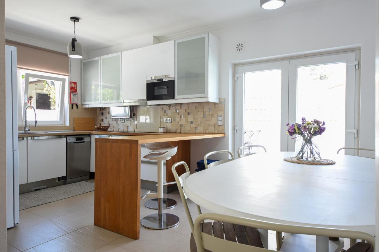 Aroeira Villa With Heated Pool By Golf Course, Beach And Lisbon المظهر الخارجي الصورة