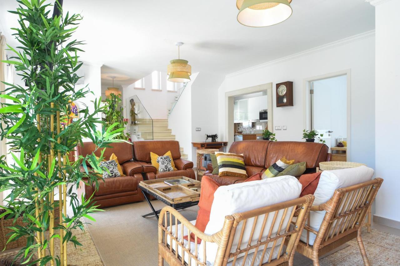 Aroeira Villa With Heated Pool By Golf Course, Beach And Lisbon المظهر الخارجي الصورة